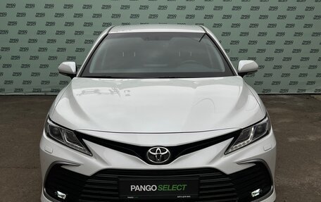 Toyota Camry, 2021 год, 3 395 000 рублей, 2 фотография