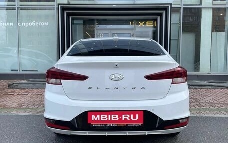 Hyundai Elantra VI рестайлинг, 2020 год, 1 999 000 рублей, 7 фотография