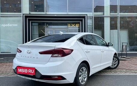 Hyundai Elantra VI рестайлинг, 2020 год, 1 999 000 рублей, 4 фотография