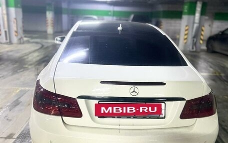 Mercedes-Benz E-Класс, 2011 год, 1 510 000 рублей, 4 фотография