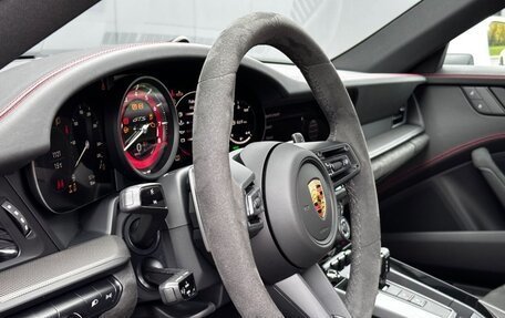 Porsche 911, 2023 год, 19 000 000 рублей, 12 фотография