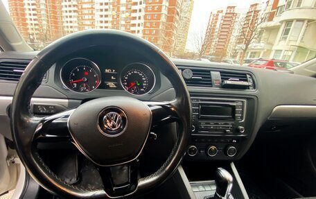 Volkswagen Jetta VI, 2015 год, 1 400 000 рублей, 13 фотография