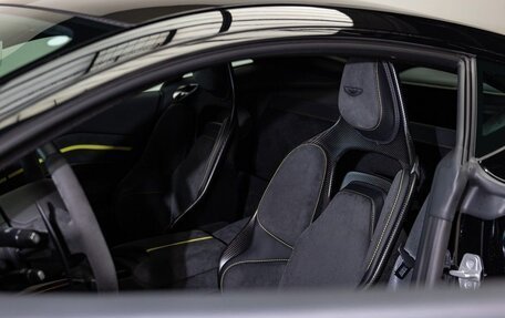 Aston Martin V8 Vantage IV, 2023 год, 26 800 000 рублей, 8 фотография