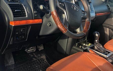 Toyota Land Cruiser Prado 150 рестайлинг 2, 2019 год, 6 150 000 рублей, 9 фотография