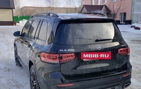 Mercedes-Benz GLB, 2021 год, 4 300 000 рублей, 4 фотография