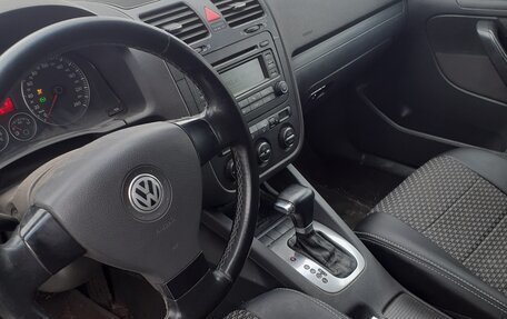 Volkswagen Golf V, 2005 год, 420 000 рублей, 3 фотография