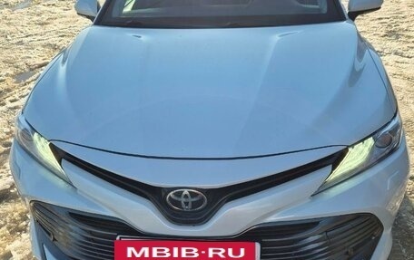 Toyota Camry, 2019 год, 2 750 000 рублей, 7 фотография