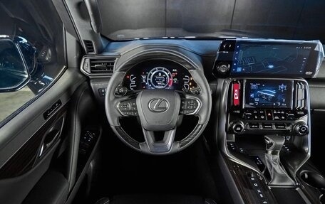 Lexus LX, 2023 год, 20 900 000 рублей, 15 фотография