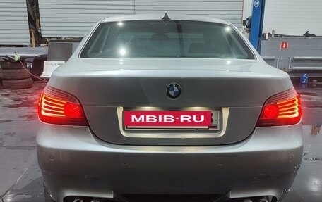 BMW 5 серия, 2004 год, 1 600 000 рублей, 7 фотография