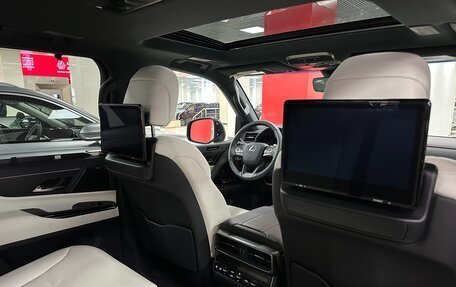 Lexus LX, 2022 год, 18 фотография