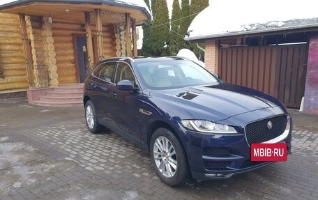 Jaguar F-Pace, 2018 год, 4 000 000 рублей, 3 фотография