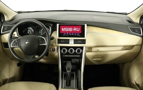 Mitsubishi Xpander, 2022 год, 2 597 000 рублей, 16 фотография