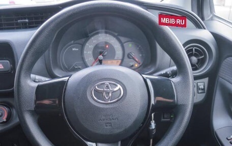 Toyota Vitz, 2019 год, 970 000 рублей, 13 фотография