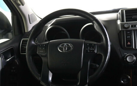 Toyota Land Cruiser Prado 150 рестайлинг 2, 2015 год, 3 450 000 рублей, 17 фотография