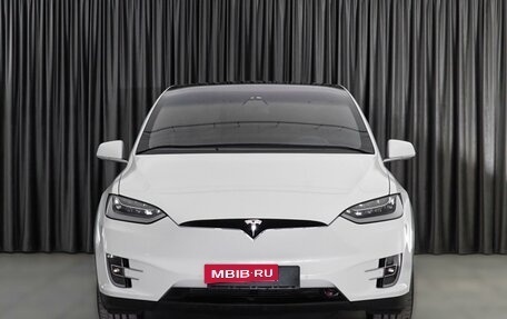 Tesla Model X I, 2017 год, 4 800 000 рублей, 2 фотография