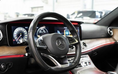 Mercedes-Benz E-Класс, 2017 год, 3 599 000 рублей, 5 фотография