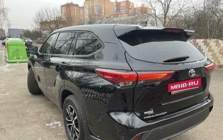 Toyota Highlander, 2021 год, 4 700 000 рублей, 9 фотография