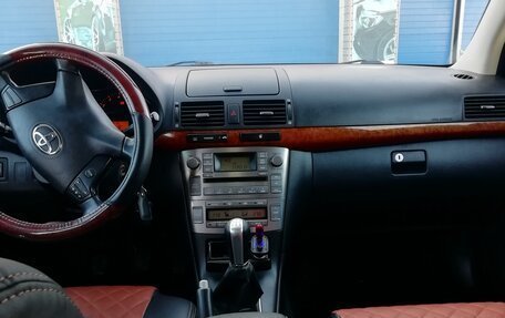 Toyota Avensis III рестайлинг, 2007 год, 830 000 рублей, 10 фотография