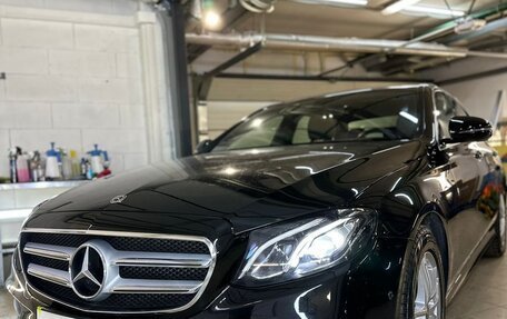 Mercedes-Benz E-Класс, 2018 год, 4 200 000 рублей, 5 фотография