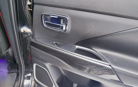 Mitsubishi Outlander III рестайлинг 3, 2012 год, 1 650 000 рублей, 6 фотография