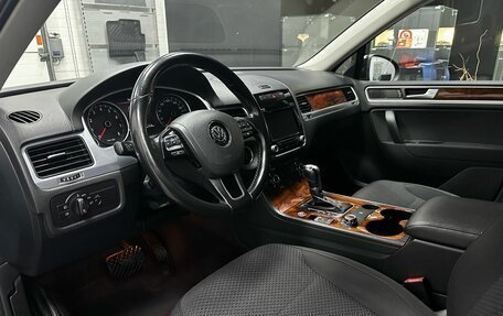 Volkswagen Touareg III, 2012 год, 1 999 000 рублей, 8 фотография