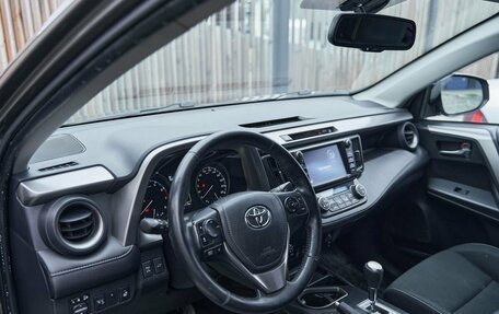 Toyota RAV4, 2017 год, 2 155 000 рублей, 5 фотография