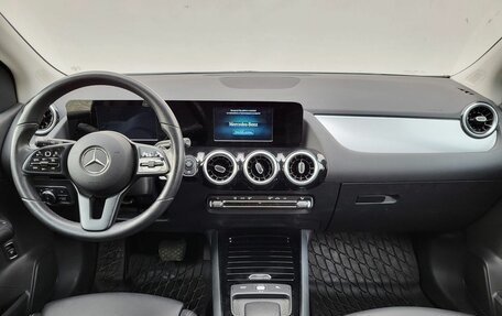 Mercedes-Benz B-Класс, 2019 год, 2 600 000 рублей, 12 фотография
