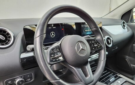 Mercedes-Benz B-Класс, 2019 год, 2 600 000 рублей, 13 фотография
