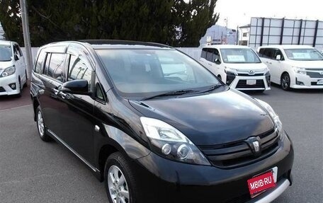 Toyota ISis I, 2017 год, 900 000 рублей, 1 фотография