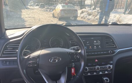 Hyundai Elantra VI рестайлинг, 2019 год, 5 фотография