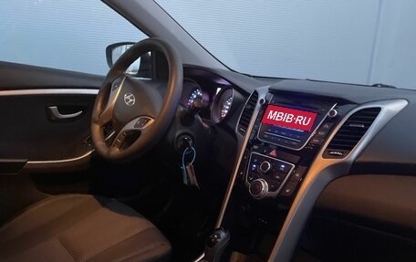Hyundai i30 II рестайлинг, 2014 год, 895 000 рублей, 13 фотография