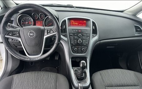Opel Astra J, 2014 год, 1 027 000 рублей, 6 фотография