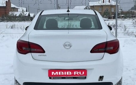 Opel Astra J, 2014 год, 1 027 000 рублей, 10 фотография