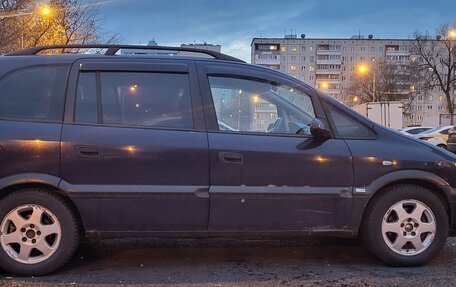 Opel Zafira A рестайлинг, 2000 год, 327 000 рублей, 4 фотография