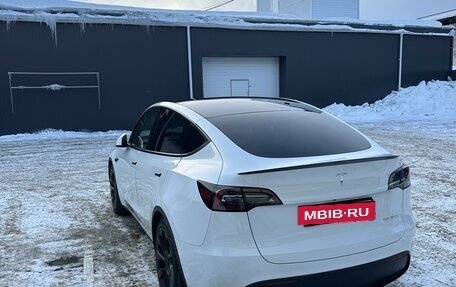 Tesla Model Y I, 2022 год, 5 950 000 рублей, 8 фотография