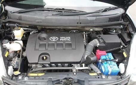 Toyota ISis I, 2017 год, 900 000 рублей, 8 фотография