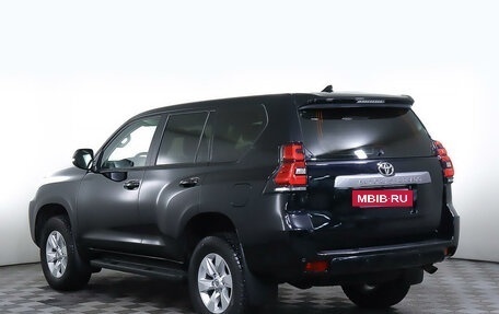 Toyota Land Cruiser Prado 150 рестайлинг 2, 2021 год, 6 245 000 рублей, 7 фотография