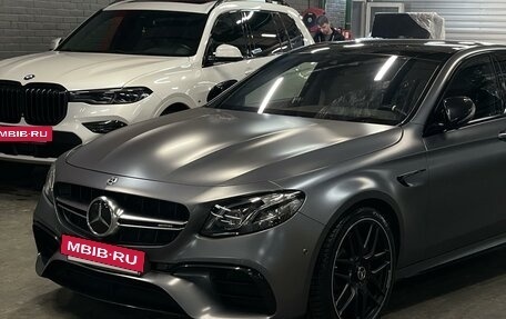 Mercedes-Benz E-Класс AMG, 2018 год, 8 000 000 рублей, 2 фотография