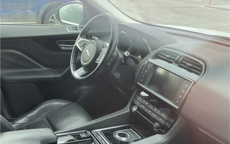 Jaguar F-Pace, 2018 год, 3 199 000 рублей, 5 фотография