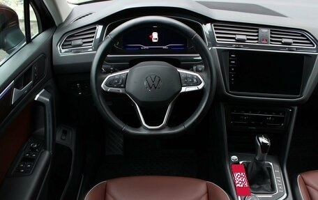 Volkswagen Tiguan II, 2021 год, 3 765 000 рублей, 12 фотография