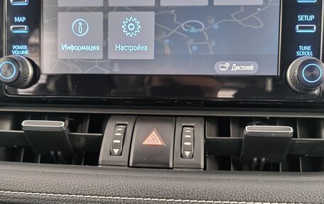 Toyota RAV4, 2019 год, 3 490 000 рублей, 3 фотография