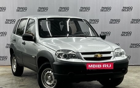 Chevrolet Niva I рестайлинг, 2013 год, 598 000 рублей, 3 фотография