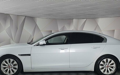Jaguar XE I рестайлинг, 2016 год, 1 753 000 рублей, 4 фотография