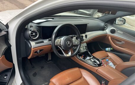 Mercedes-Benz E-Класс, 2018 год, 3 400 000 рублей, 5 фотография