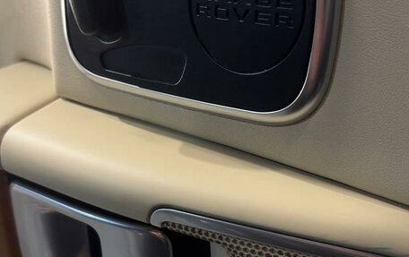 Land Rover Range Rover III, 2011 год, 2 850 000 рублей, 26 фотография