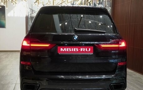 BMW X7, 2021 год, 10 780 000 рублей, 3 фотография