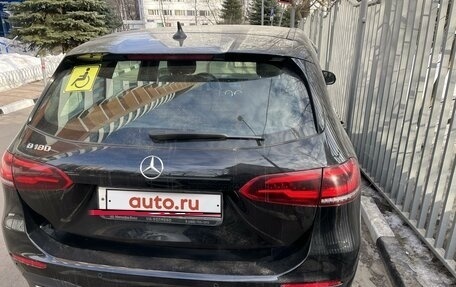 Mercedes-Benz B-Класс, 2019 год, 2 900 000 рублей, 4 фотография