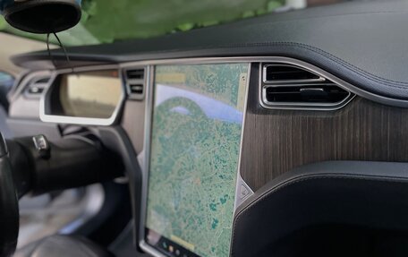 Tesla Model S I, 2013 год, 2 200 000 рублей, 5 фотография