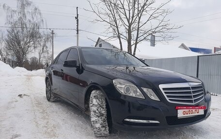 Mercedes-Benz E-Класс, 2011 год, 1 580 000 рублей, 3 фотография