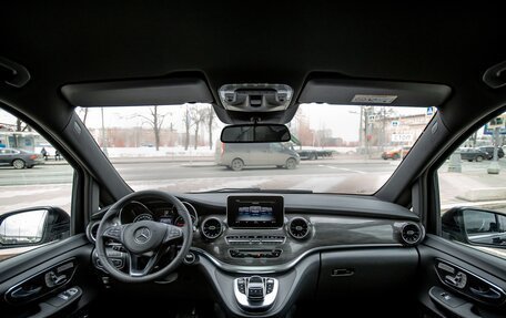 Mercedes-Benz V-Класс, 2019 год, 6 500 000 рублей, 15 фотография
